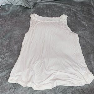Plain white soft n sexy American eagle tank